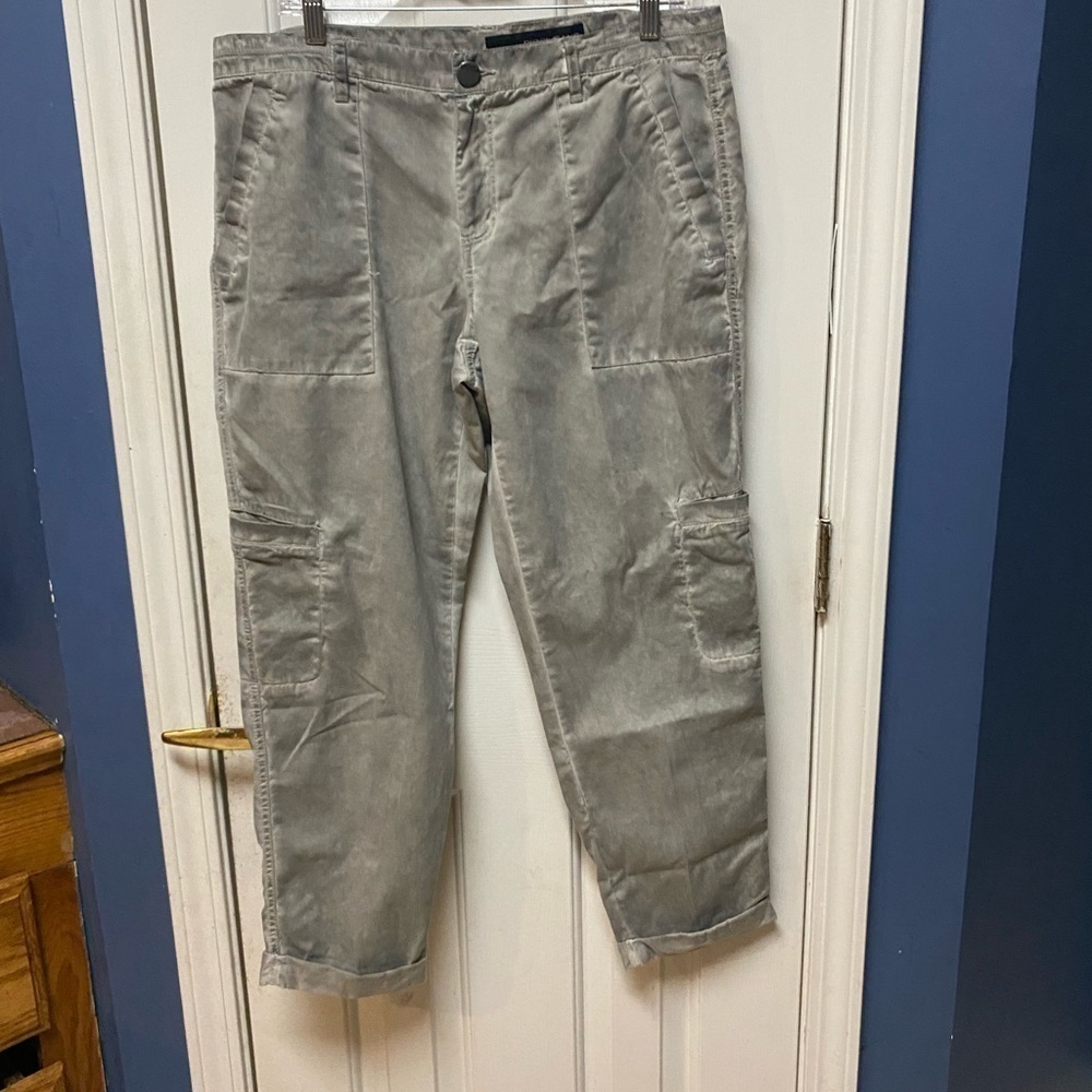 DKNY Jeans Pants Cropped Capri Ankle Cargo Style Gray Size 10.